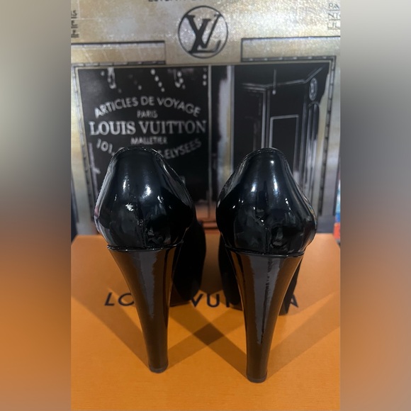 Louis Vuitton Heels - Picture 4 of 7